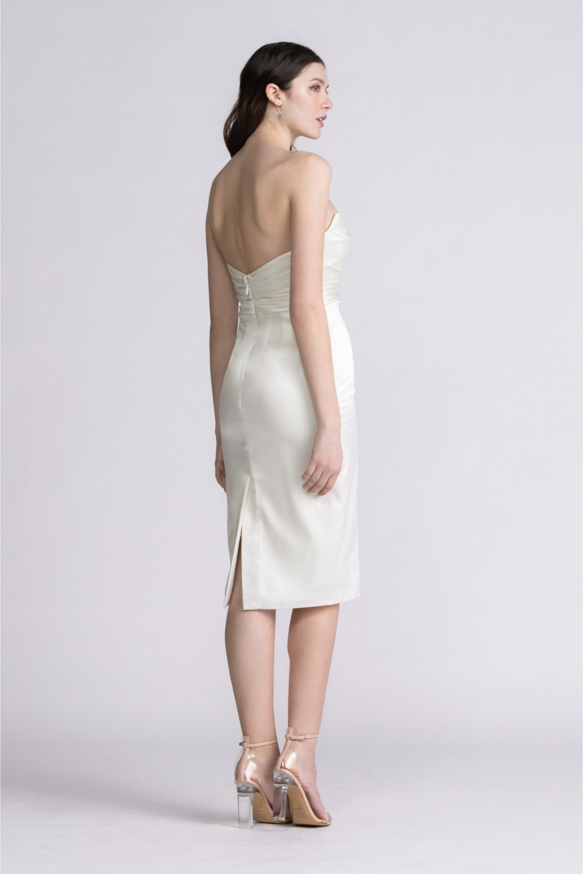 通过继betway必威官网客户端续萎缩。黛米图12