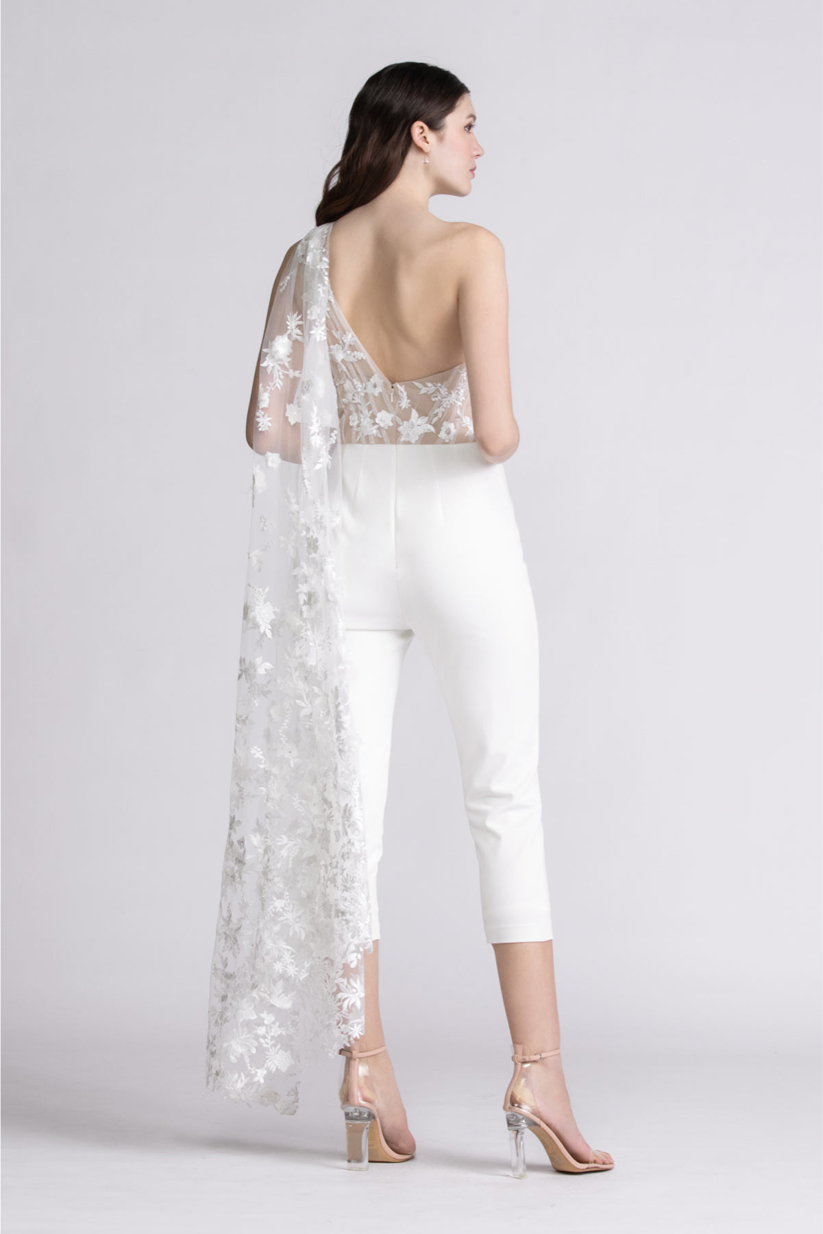 通过继betway必威官网客户端续萎缩。柯林斯形象8